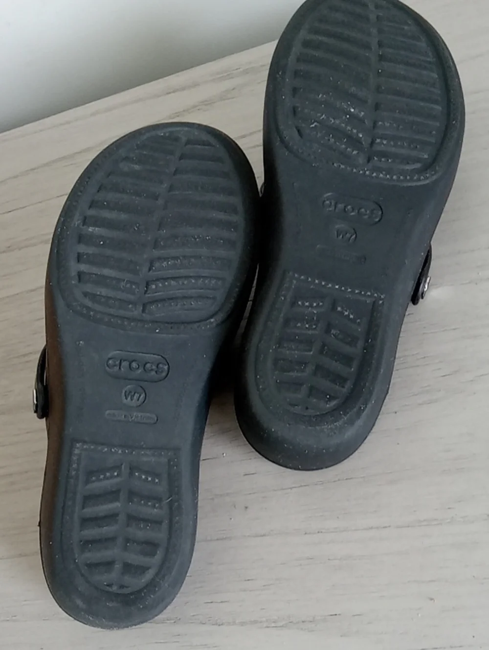 Crocs, black, size 7